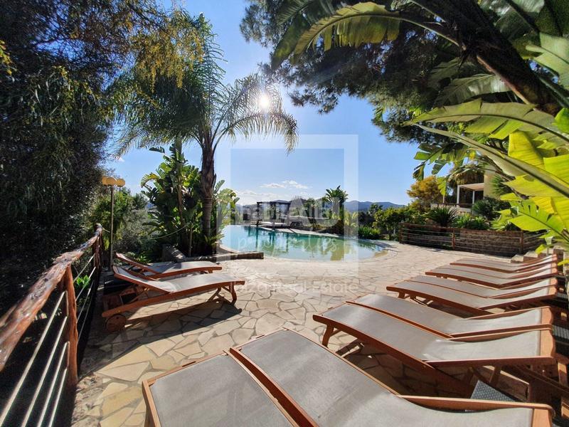 Foto b5031ee5-64fc-4d8b-8177-83ce31141120. Miete chalet mit parking pool in Jesús Santa Eulària