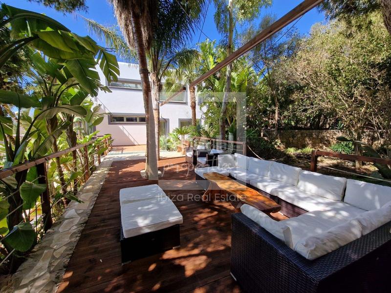 Foto 2d4c2965-ff0b-47d4-8019-35ae61200c1f. Rent chalet with parking pool in Jesús Santa Eulària