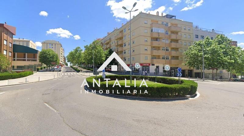 Foto 477c5bf0-d97e-4b2f-9bf5-e9530d3ae079. Flat with pool in Centro Cáceres