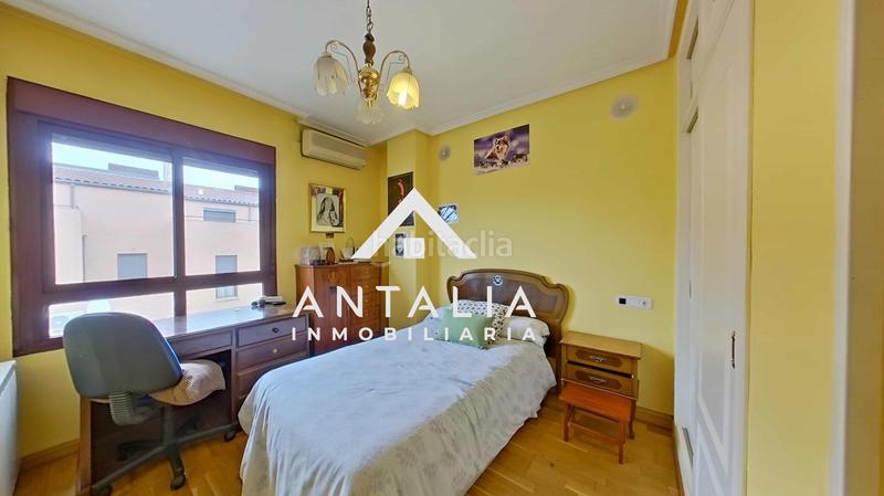 Foto 51a6c17e-f49e-4c54-ba32-06c61ace7f5d. Casa adossada amb calefacció a nuevo Cáceres Cáceres