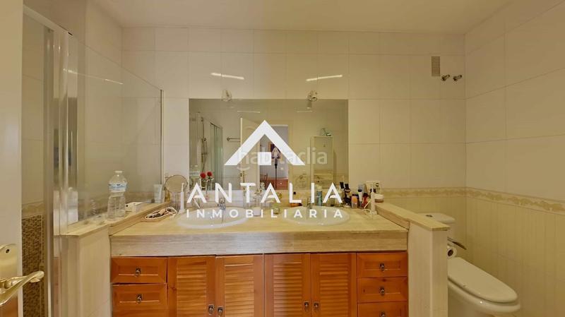 Foto aa487e52-887a-40e7-a1cc-4a20ad8c3e0d. Casa adossada amb calefacció a nuevo Cáceres Cáceres