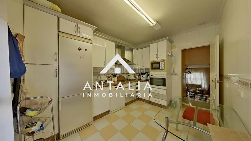 Foto b0b659c2-5246-4254-a291-b5eb0ca71dcc. Casa adossada amb calefacció a nuevo Cáceres Cáceres