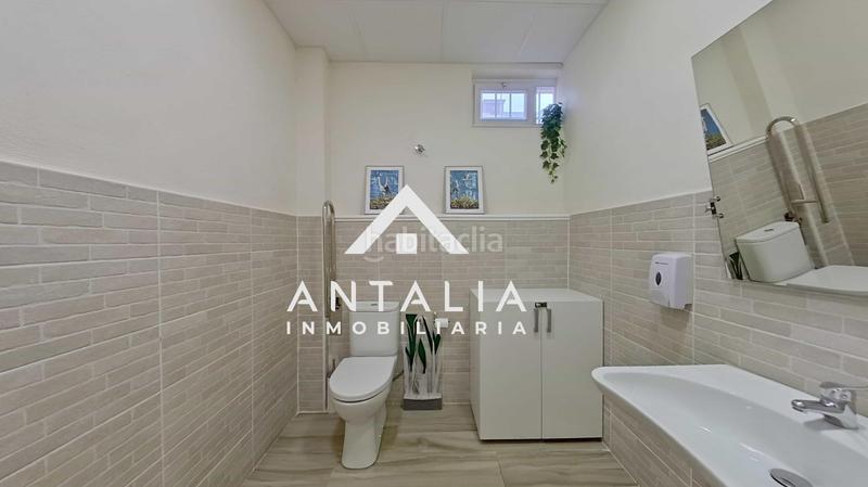 Foto 487a7379-b121-4f02-86ed-cf91089e3355. Rent office space with heating in nuevo Cáceres Cáceres