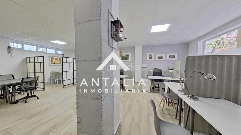 Foto f82acacd-d765-42d8-8dc8-e9aa13fedd90. Rent office space with heating in nuevo Cáceres Cáceres
