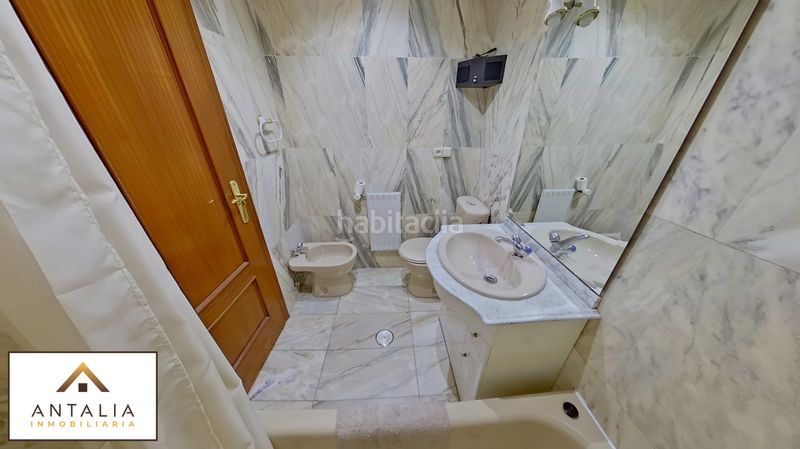 Foto 5825051a-a536-4025-8ee6-1f2ee1c84b7b. Lloguer pis a Centro Cáceres