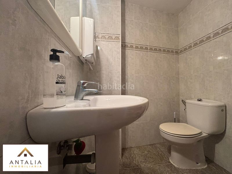 Foto d721d61c-13de-42ba-aac0-ffb3dc227a93. Local comercial a Casco Antiguo Cáceres