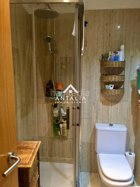 Foto b3117a5e-d200-4545-92d1-0e252adaf532. Rent flat in Centro Cáceres