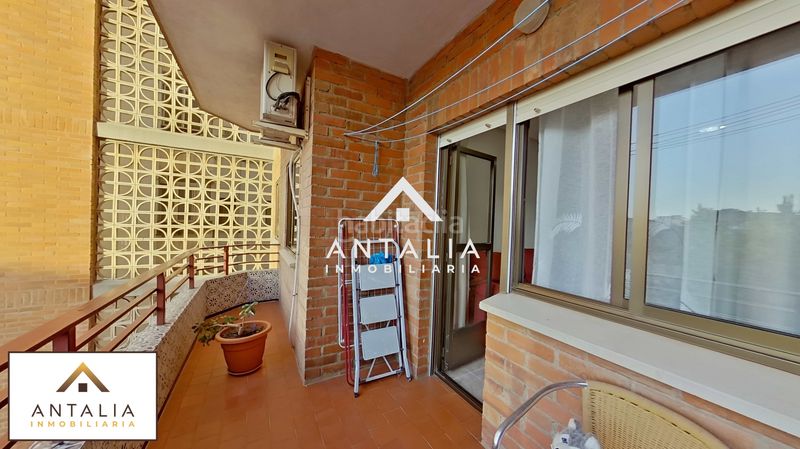Foto 1bfe7ab2-518d-4cef-a189-9f2ee76d5437. Rent flat in Centro Cáceres