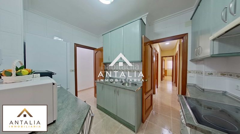Foto 44e65eb1-90d7-4411-a7fd-471493bd1f3f. Rent flat in Centro Cáceres