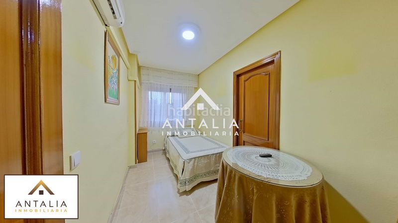 Foto df58cbe4-8993-456a-8230-3ef89420e8ed. Rent flat in Centro Cáceres