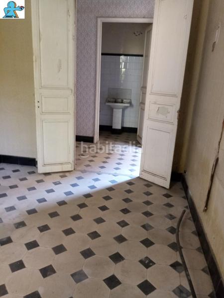 Foto 08d118df-aeb7-4669-8a5f-f30837a66f82. Xalet amb calefacció a Portbou