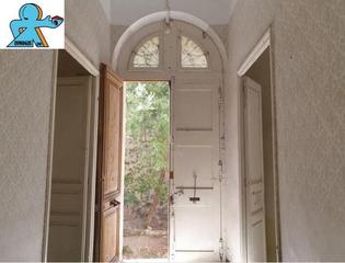 Chalet à Portbou. Casa independiente histórica para rehabilitar