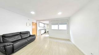 Miete Etagenwohnung in Canovelles. Alquiler con la modalidad opción de compra disponible desde el t