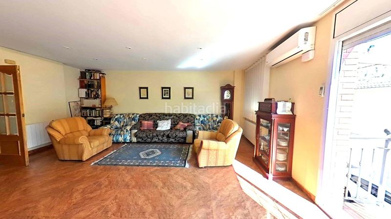 Foto 508b1bdc-b94d-4595-bbfe-793107dd0e82. Àtic amb calefacció aparcament a Ca n´Oriol Rubí