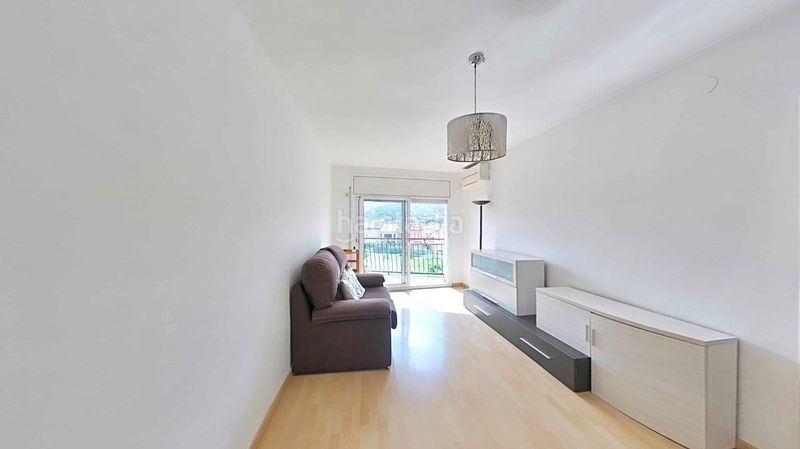 Foto 1ef06b5e-6004-4002-a8e6-6f4c8010fb29. Pis amb calefacció a Montmeló