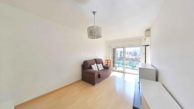 Foto 31b9abdf-d876-408d-9eed-07a63b7d1359. Pis amb calefacció a Montmeló