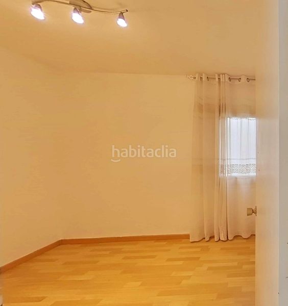 Foto 3b848e4b-f786-40fe-ae67-b465f03cd7a1. Pis amb calefacció a Montmeló