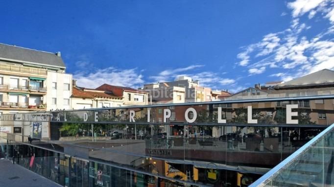 Foto 21f938ce-c640-4e3a-ab7f-3bc74da04145. Àtic amb aparcament a Can Clos-Pinetons Ripollet