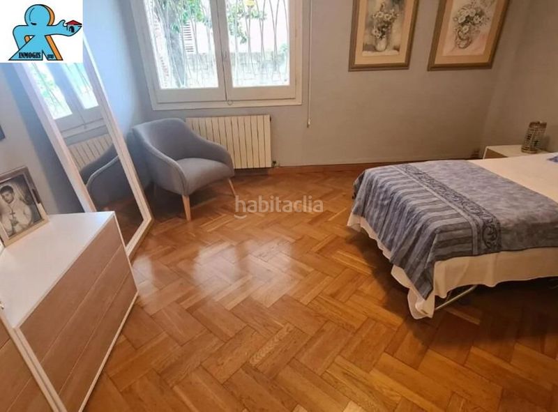 Foto d3d0b1f2-be0c-4688-90ab-08fd8eff56dd. Planta baixa a La Font d´en Fargues Barcelona
