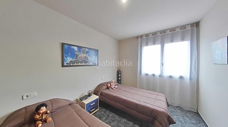 Foto 424dcad5-260e-497d-a65b-c74f75752171. Casa amb calefacció aparcament piscina a Castellcir