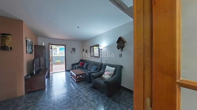 Foto b5d6fe3f-fb0f-42f6-8448-88a9d89d0ae5. Casa amb calefacció aparcament piscina a Castellcir
