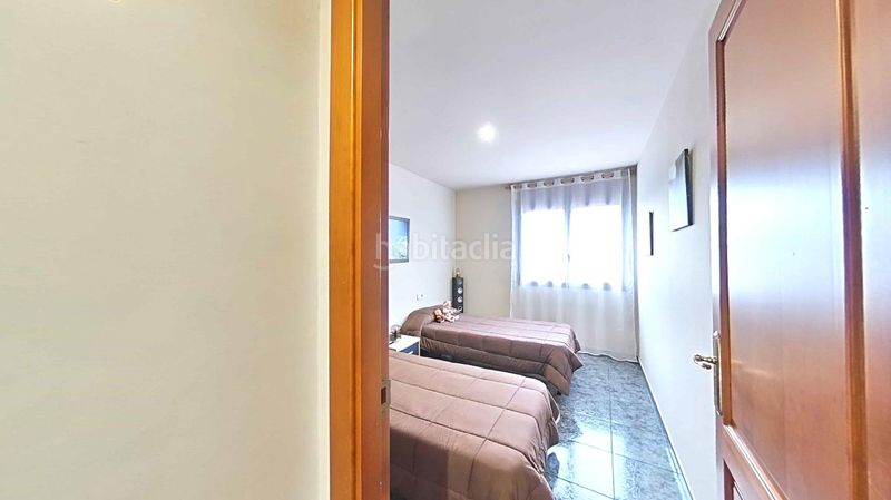 Foto d6bfab15-fef1-4387-b859-15261a4a24d1. Casa amb calefacció aparcament piscina a Castellcir