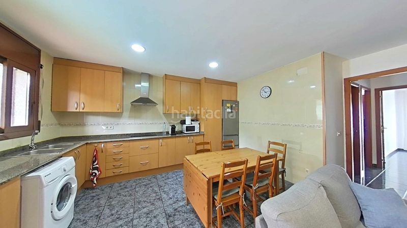 Foto e8e64475-ecff-4426-ac50-cee83e0dd4ff. Casa amb calefacció aparcament piscina a Castellcir