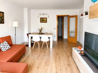 Location Appartement à Sota el cami ral. Pis de 3 habitacions en lloguer a la plaça de les hortes  granol