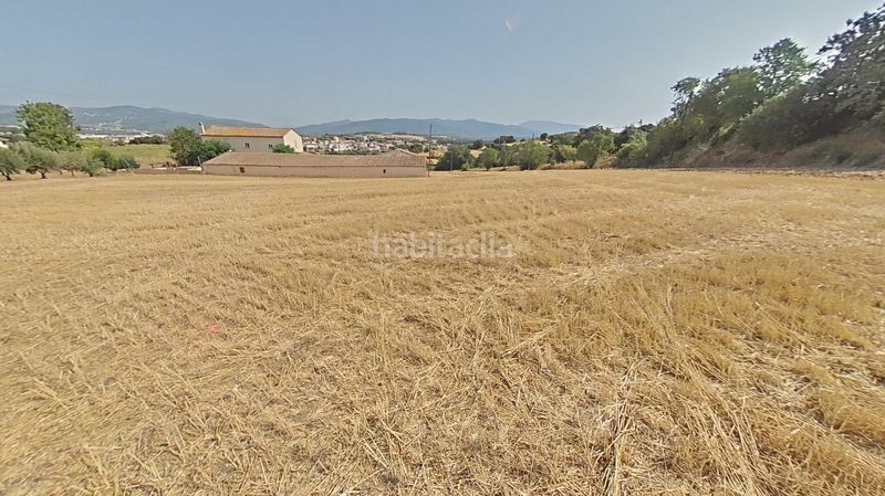 Foto 9739bf15-376b-4ff3-9ed8-84d667f342d5. Masia amb aparcament a Franqueses del Vallès (Les)
