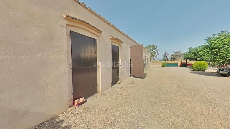 Foto b5114976-c708-408d-96ea-1b0125f63167. Masia amb aparcament a Franqueses del Vallès (Les)