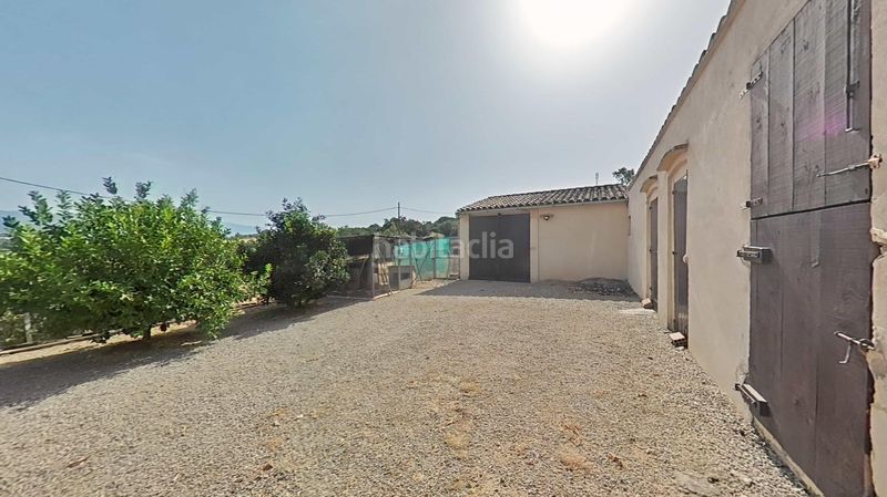 Foto f34c75eb-dcd5-45b1-983a-1930bea74688. Masia amb aparcament a Franqueses del Vallès (Les)