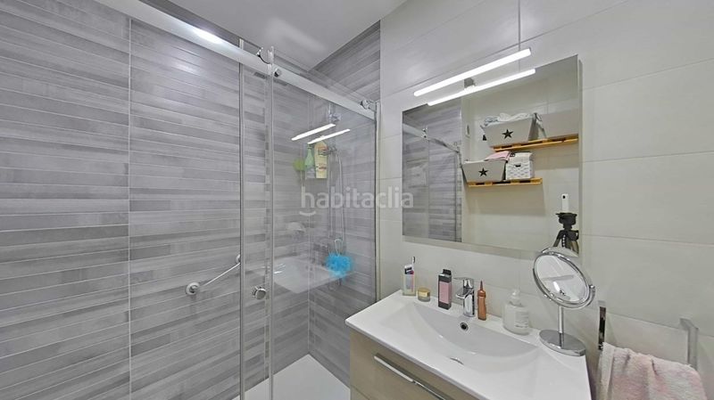 Foto b861a120-a111-4b68-8ed3-6da4ce1f0b91. Flat with heating in Canovelles