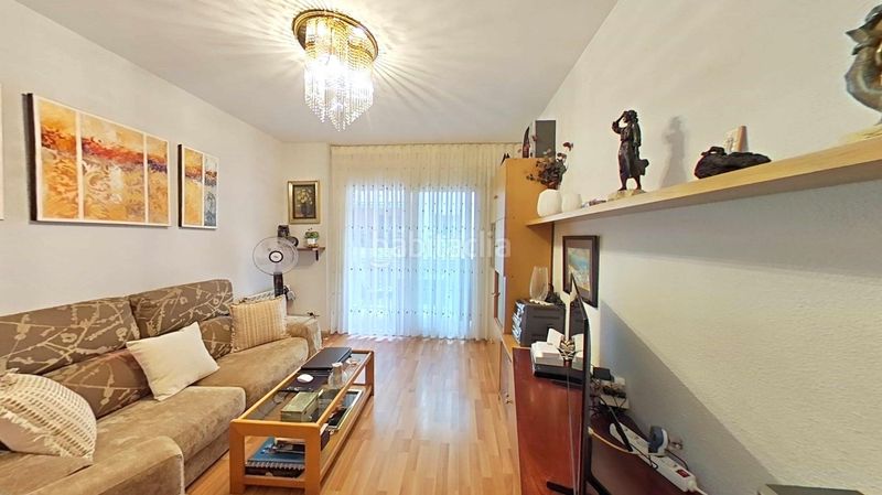 Foto c1f4d411-0377-497f-968f-b13938cfa07f. Flat with heating in Canovelles