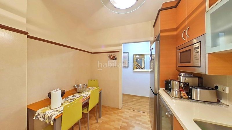 Foto cfbc30b8-b832-42f9-9822-23f932b46132. Flat with heating in Canovelles