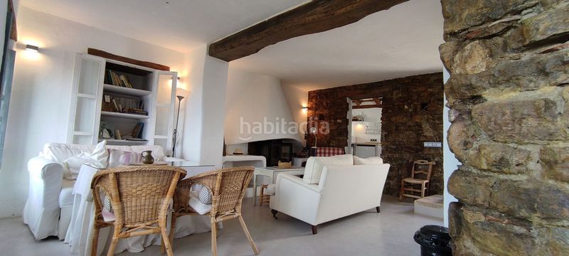 Foto 7fecd96a-aa37-4629-9a62-e17ea3a79e25. Casa adossada a Castellar de la Frontera