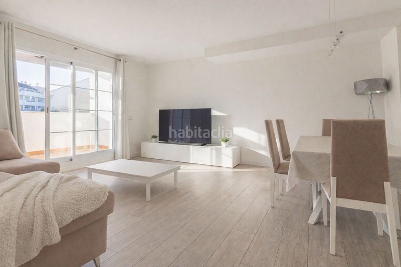Foto 246a680f-bc76-4fa3-bea9-2628f3d48391. Apartament amb aparcament piscina a La Alcaidesa