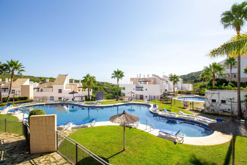 Foto f8b28200-d90e-4a29-ab69-d823c0ad767b. Apartament amb aparcament piscina a La Alcaidesa
