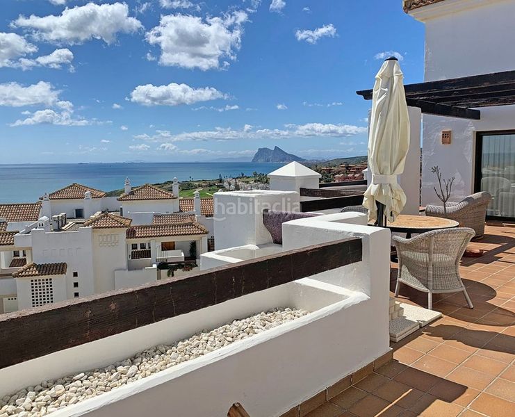 Foto 312f7734-0c89-488c-b1e1-76350a592eb0. Attico con parcheggio piscina in La Alcaidesa