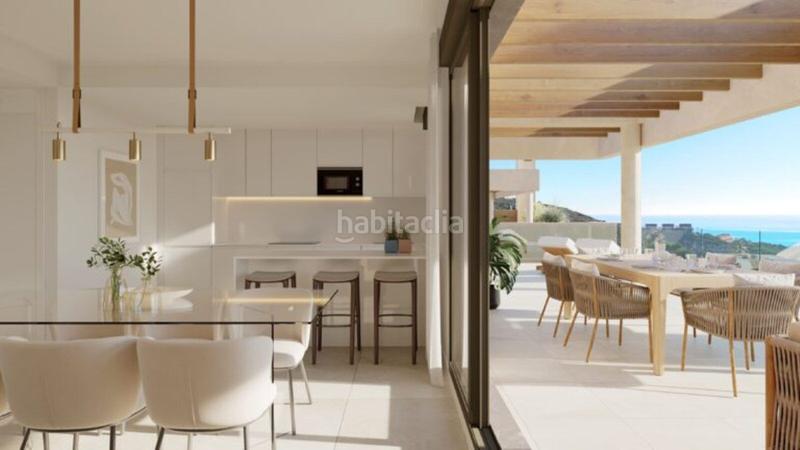 Foto 134b1571-3004-4db3-9ffd-e97189613a3b. Penthouse with parking pool in San Pedro-Gabriel Miró-María Guerrero Línea de la Concepción (La)