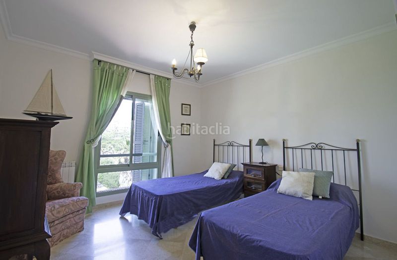 Foto a7be36f2-db77-48dd-8b49-48077e03e3ca. Apartament amb aparcament piscina a La Alcaidesa