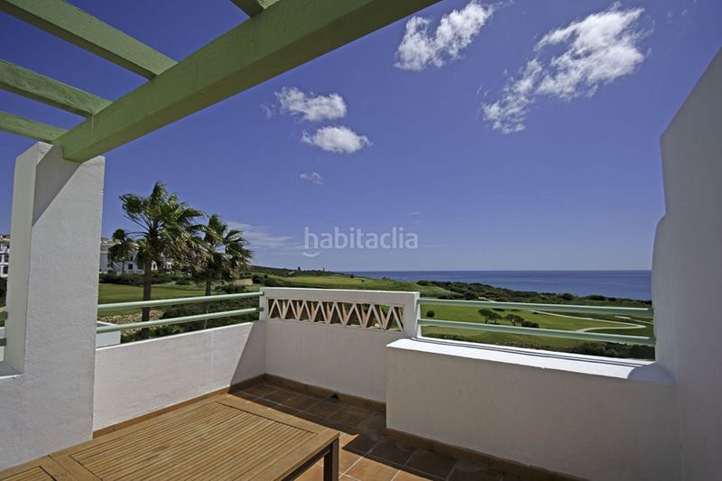 Foto e9d7a38c-ffc4-42dc-9ff9-61329c161cfc. Apartament amb aparcament piscina a La Alcaidesa