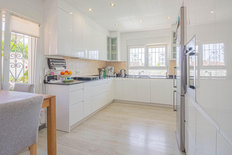 Foto 6e4c0b26-f4b4-46cc-93b9-0e2f83d363a3. Chalet with parking pool in San Enrique-Guadiaro-Pueblo Nuevo Sotogrande