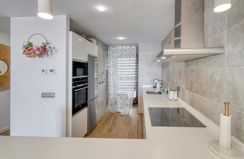 Foto fc3a2084-9f7e-4185-b21b-4ff45a1cef97. Appartement avec parking piscine dans La Alcaidesa