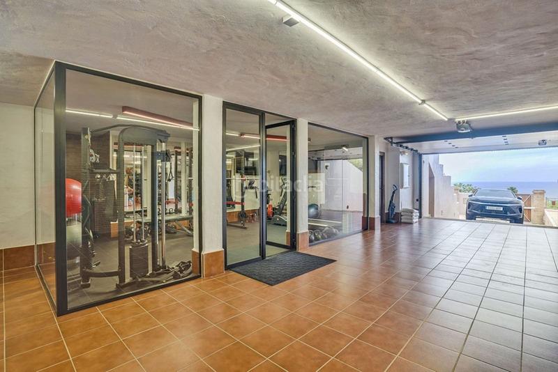 Foto 66a555bc-7c73-4eca-9378-5a490c6401ee. Chalet avec parking piscine dans La Alcaidesa