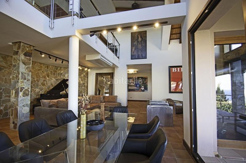 Foto a1f65935-849c-4c1f-bfc5-fadd3d21ee5a. Chalet avec parking piscine dans La Alcaidesa