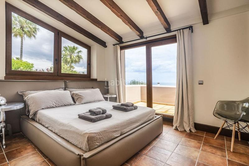 Foto b7a07008-7c3e-46f0-b572-aef16acdcdd9. Chalet avec parking piscine dans La Alcaidesa