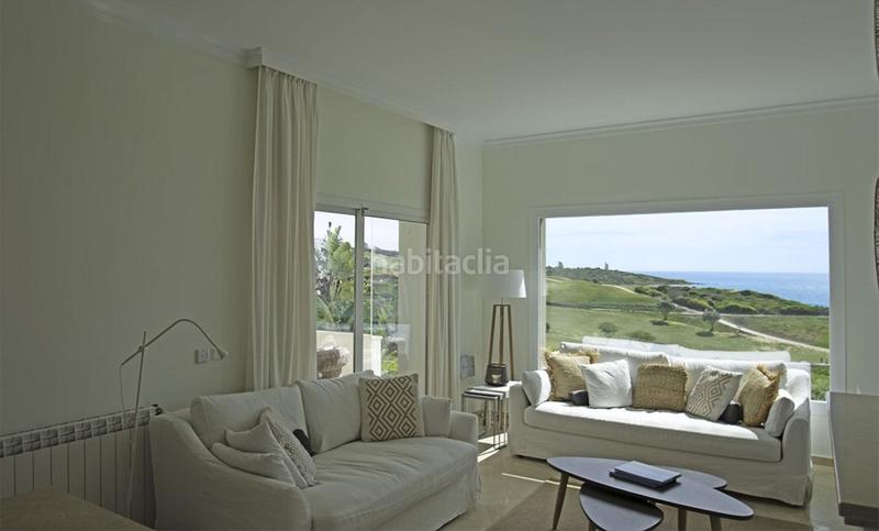 Foto 02ffc87d-dbb3-42ea-a994-98f78bef8c53. Rez-de-chaussée avec parking piscine dans La Alcaidesa