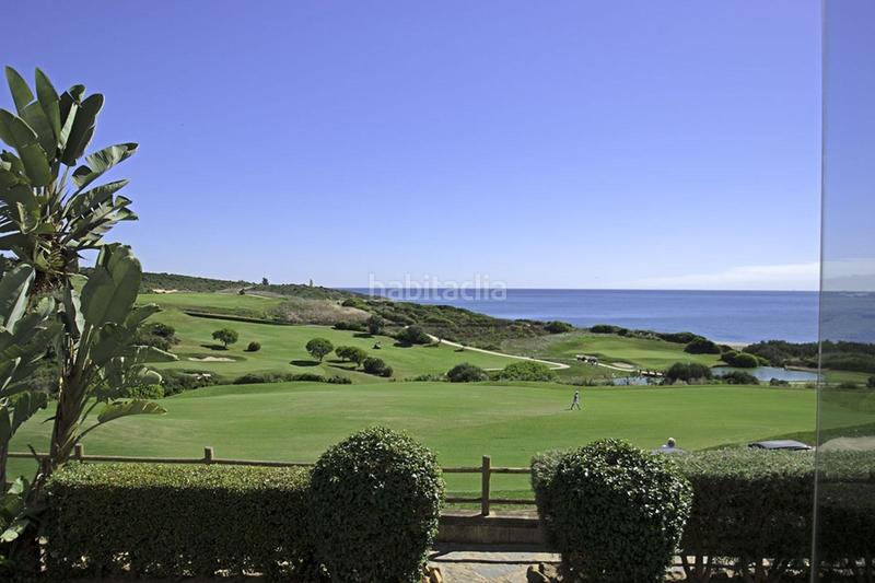 Foto 26b7885f-199c-45dc-9cb4-e6c918bda1f5. Rez-de-chaussée avec parking piscine dans La Alcaidesa