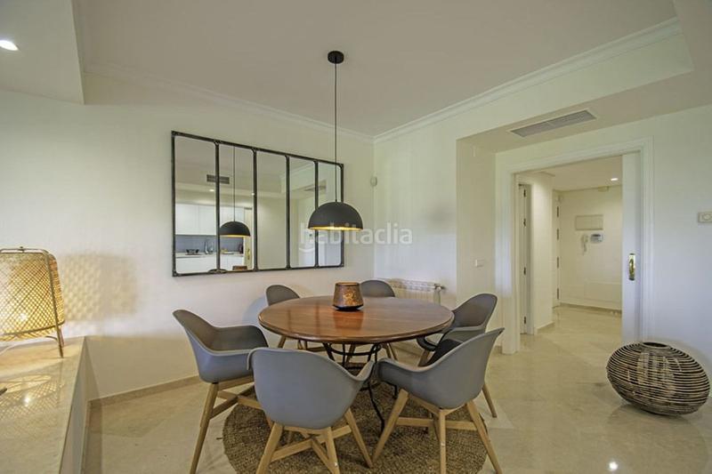 Foto eb664d1d-04b4-4c95-bca4-11b021245710. Rez-de-chaussée avec parking piscine dans La Alcaidesa