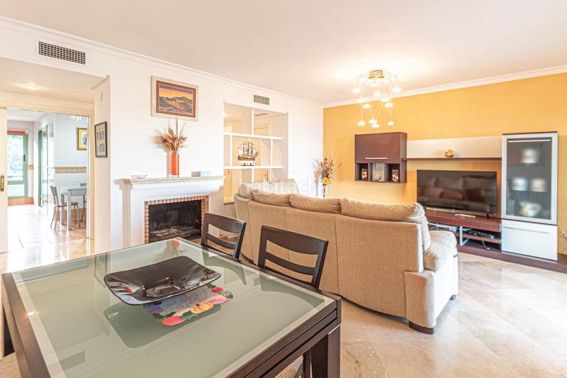 Foto 5eeec240-1bd9-4a65-84e4-1e31880e02d8. Rent apartment with parking pool in La Alcaidesa